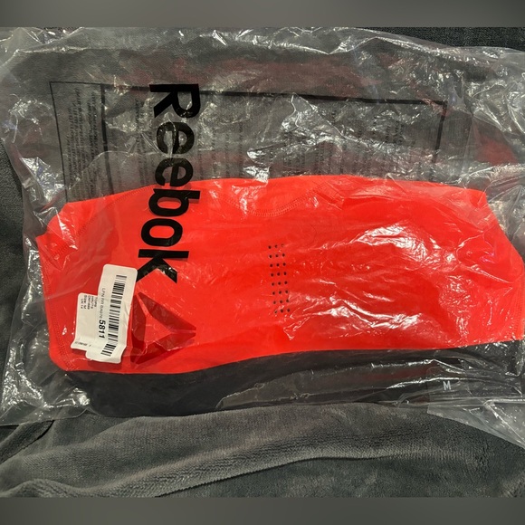 Reebok Women's Puremove Sports‎ Bra- Medium- - Picture 5 of 7